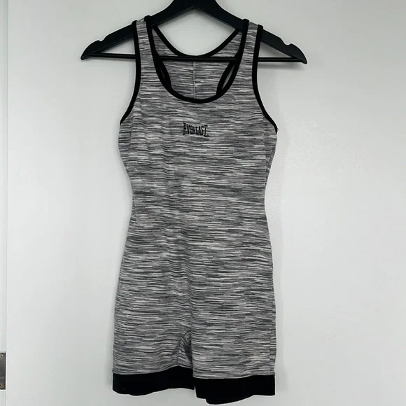 Everlast romper - Picture 1 of 2